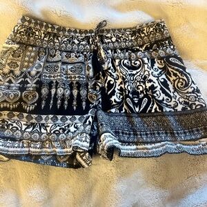 Hot Kiss Black and White High Waist Shorts